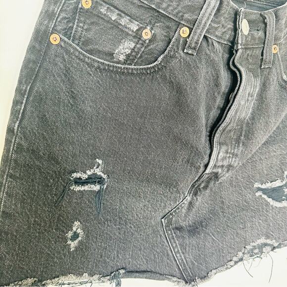 LEVIS REVOLVE Black Distressed Raw Hem Button Fly Pockets ALine Mini Skirt 26 - Picture 4 of 15